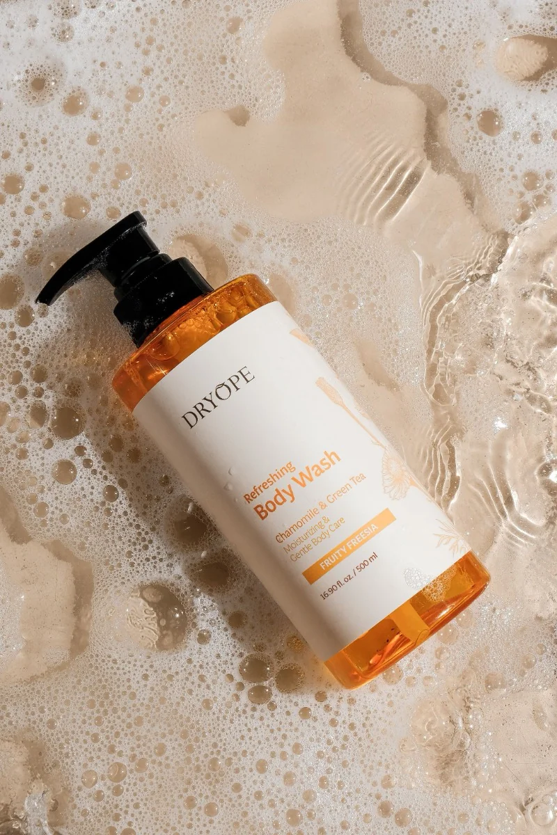 DRYOPE Fruity Freesia osvěžující body wash 500 ml