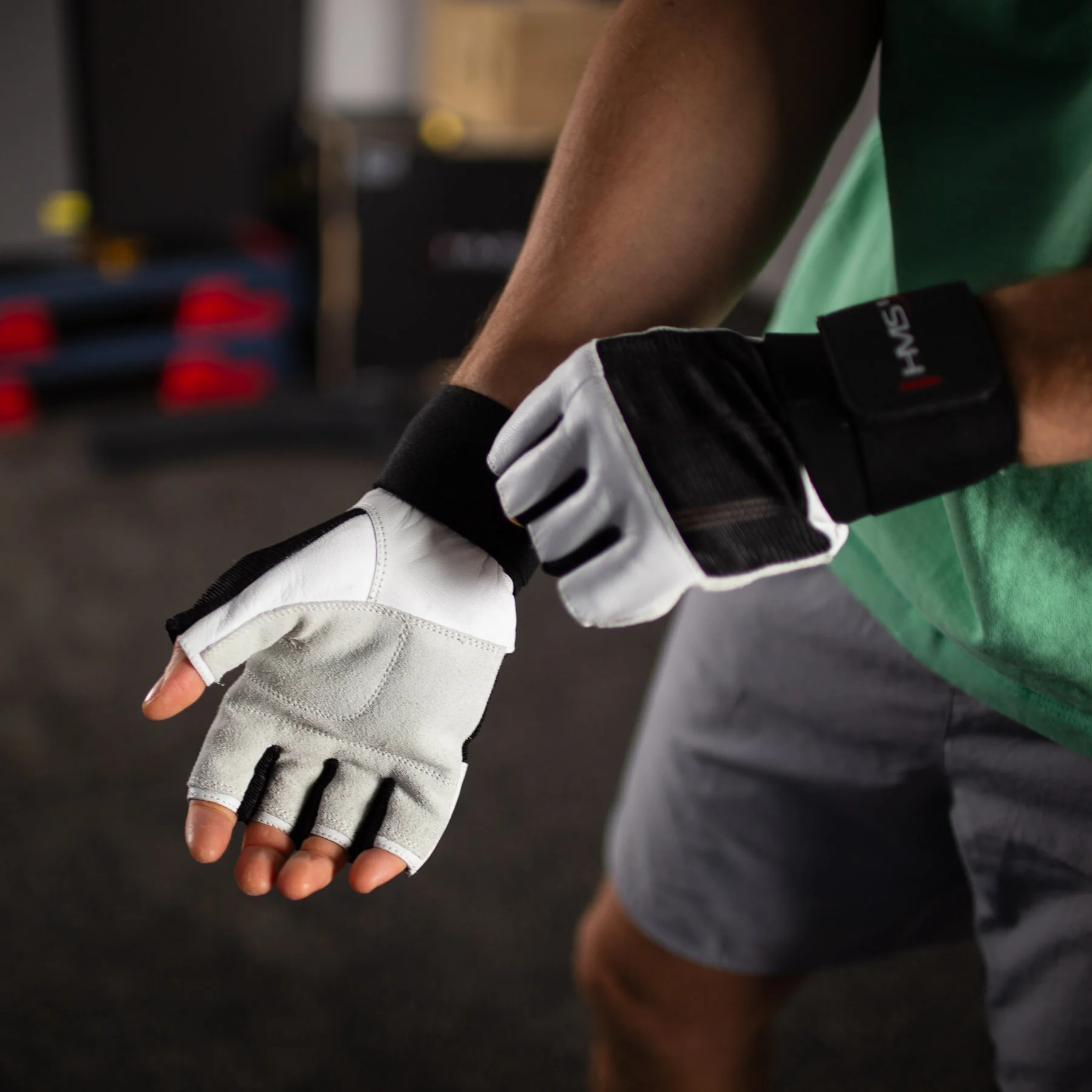 Bushido Fitness rukavice vel. XXL RST04 bílé