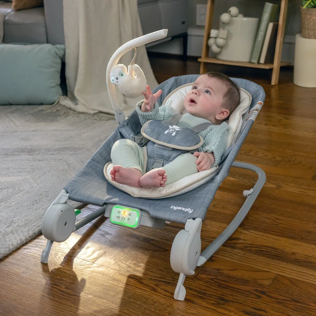 Ingenuity Lehátko masážní vibrující s melodií Happy Belly™ Rock-to-Bounce - Parker™ 0m+