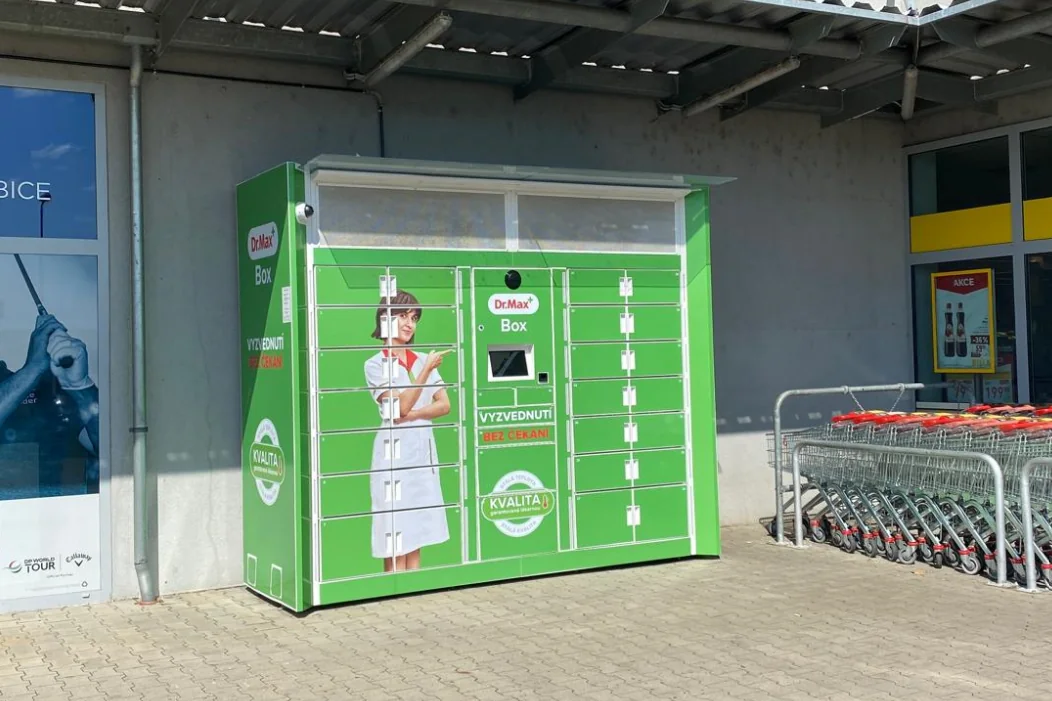 Dr. Max Box Praha, Dolní Počernice