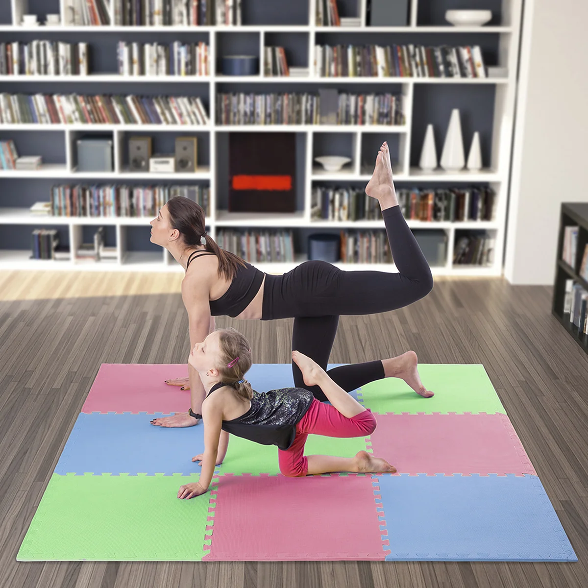One Fitness Ochranná puzzle podložka MP10 zelená-modrá-červená