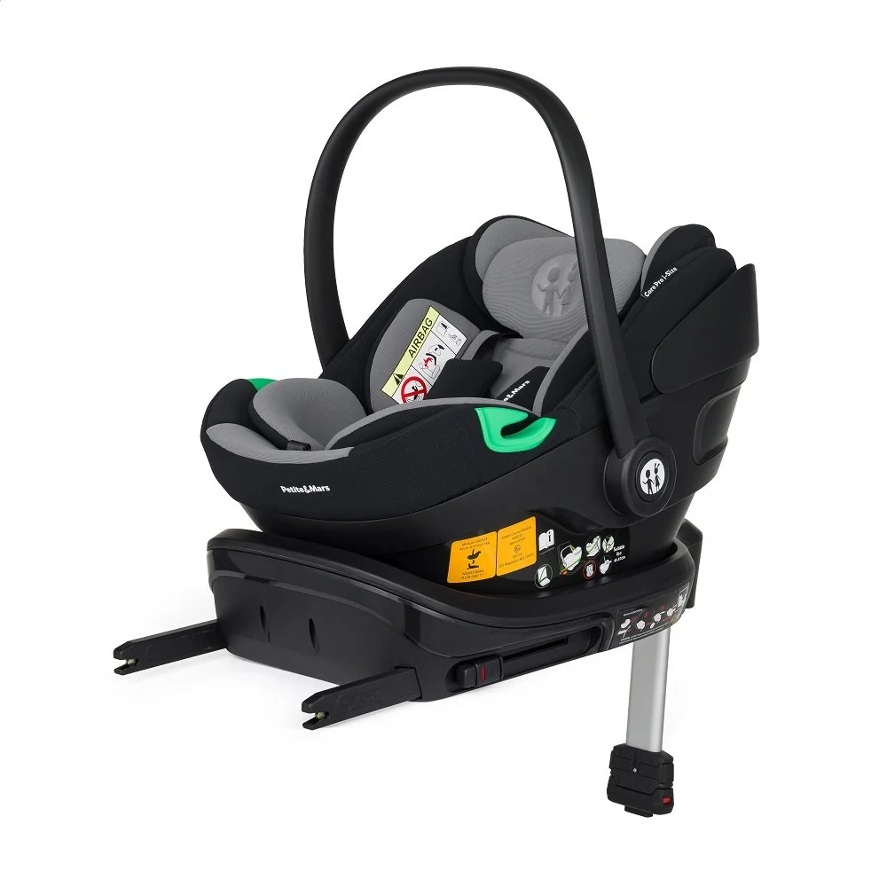 Petite&Mars Autosedačka Core Pro i-Size Black Grey 40,87cm (0-13 kg) + Báze