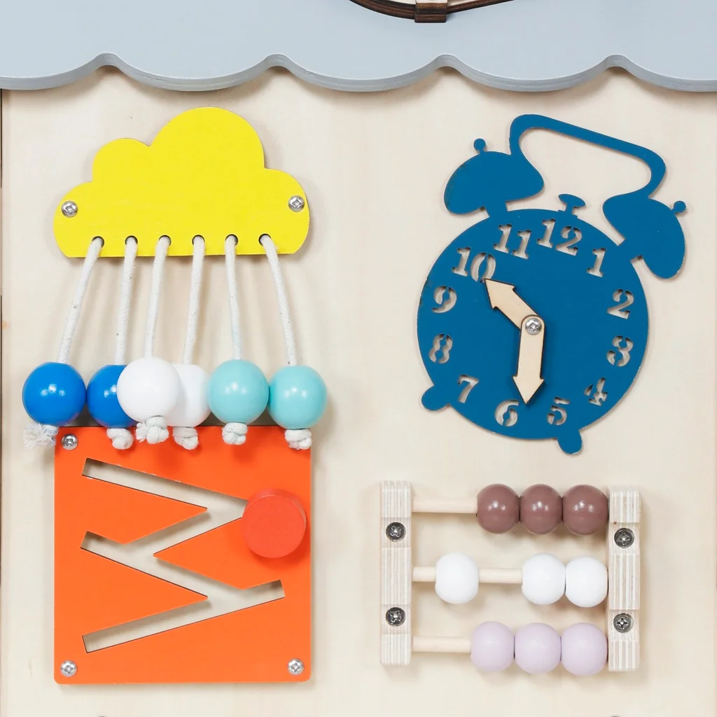 2Kids Toys Montessori Activity board Domeček šedý