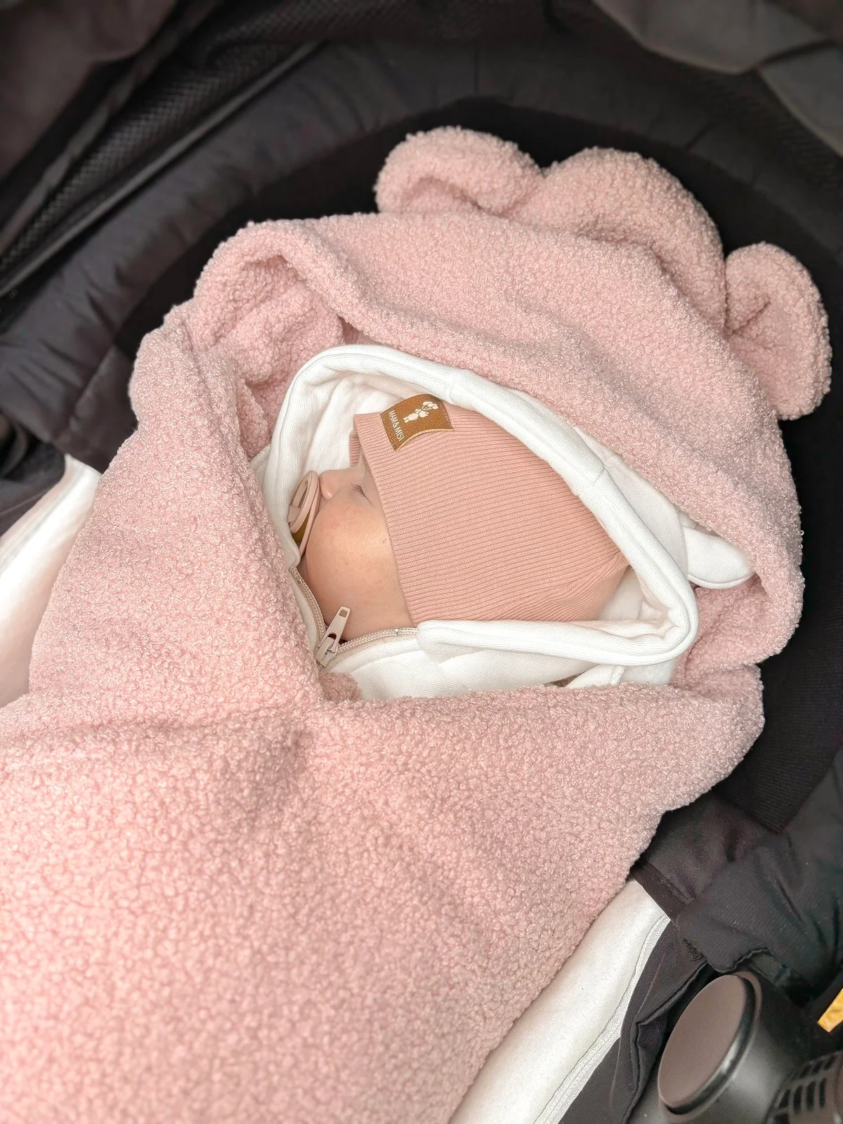 Baby Nellys Oteplený fusák, deka s kapucí do autosedačky Beránek- růžová