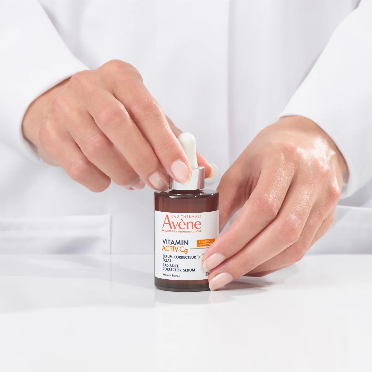 Avène Vitamin Activ Cg korekční rozjasňující sérum 30 ml