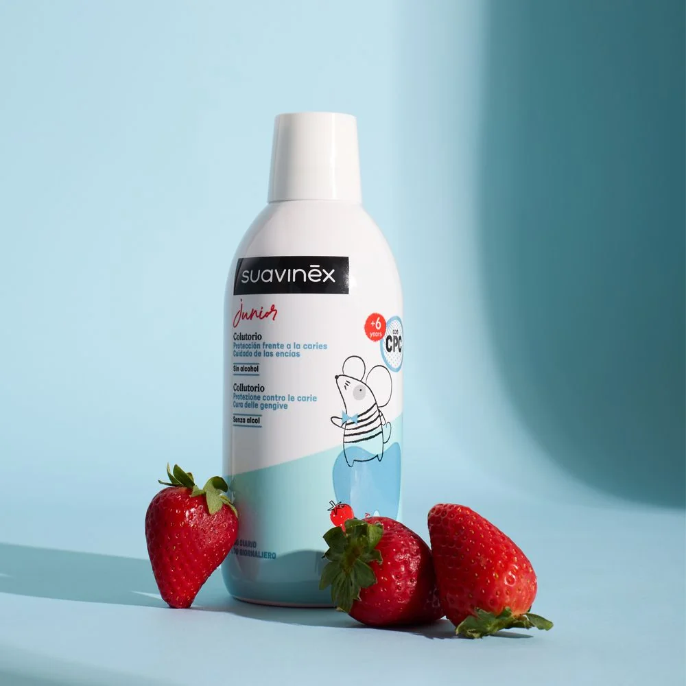 Suavinex Dětská ústní voda s příchutí jahody 500 ml
