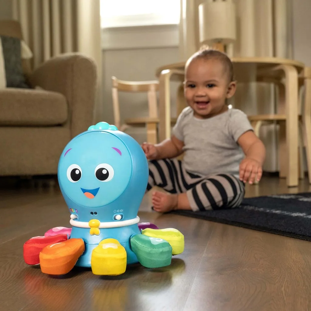 Baby Einstein Hračka aktivní Go Opus Go™ 4v1 3m+