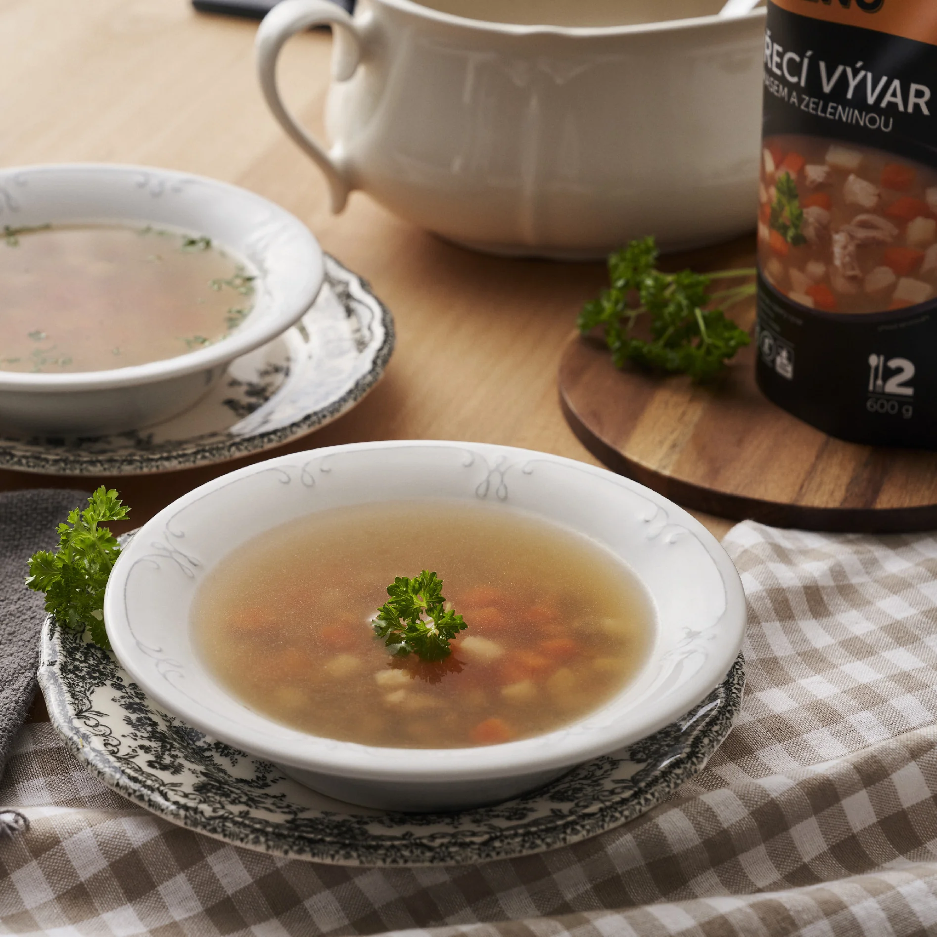 EXPRES MENU Kuřecí vývar se zeleninou 330 g (1 porce)