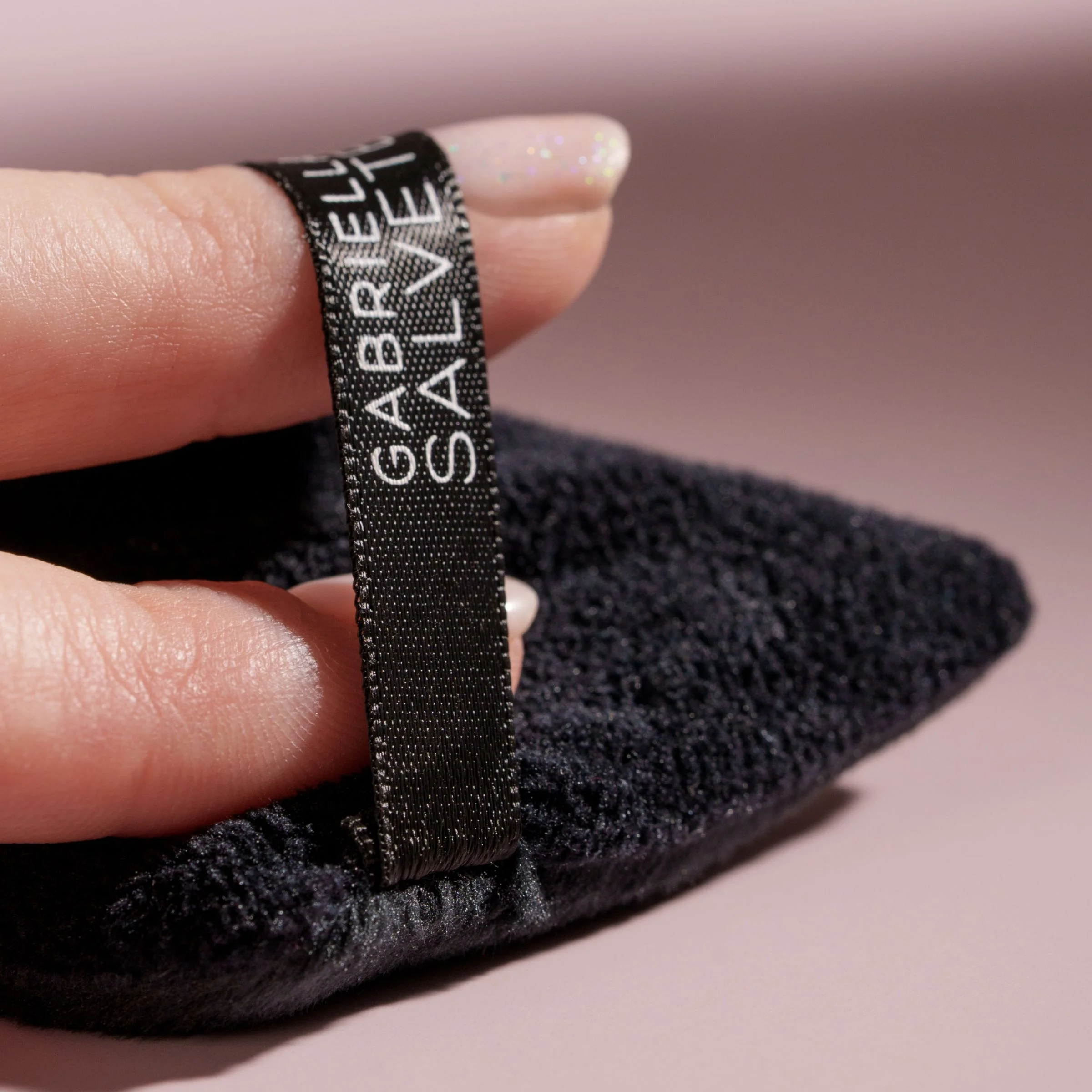 Gabriella Salvete Powder Puff Triangular kosmetický aplikátor 1 ks