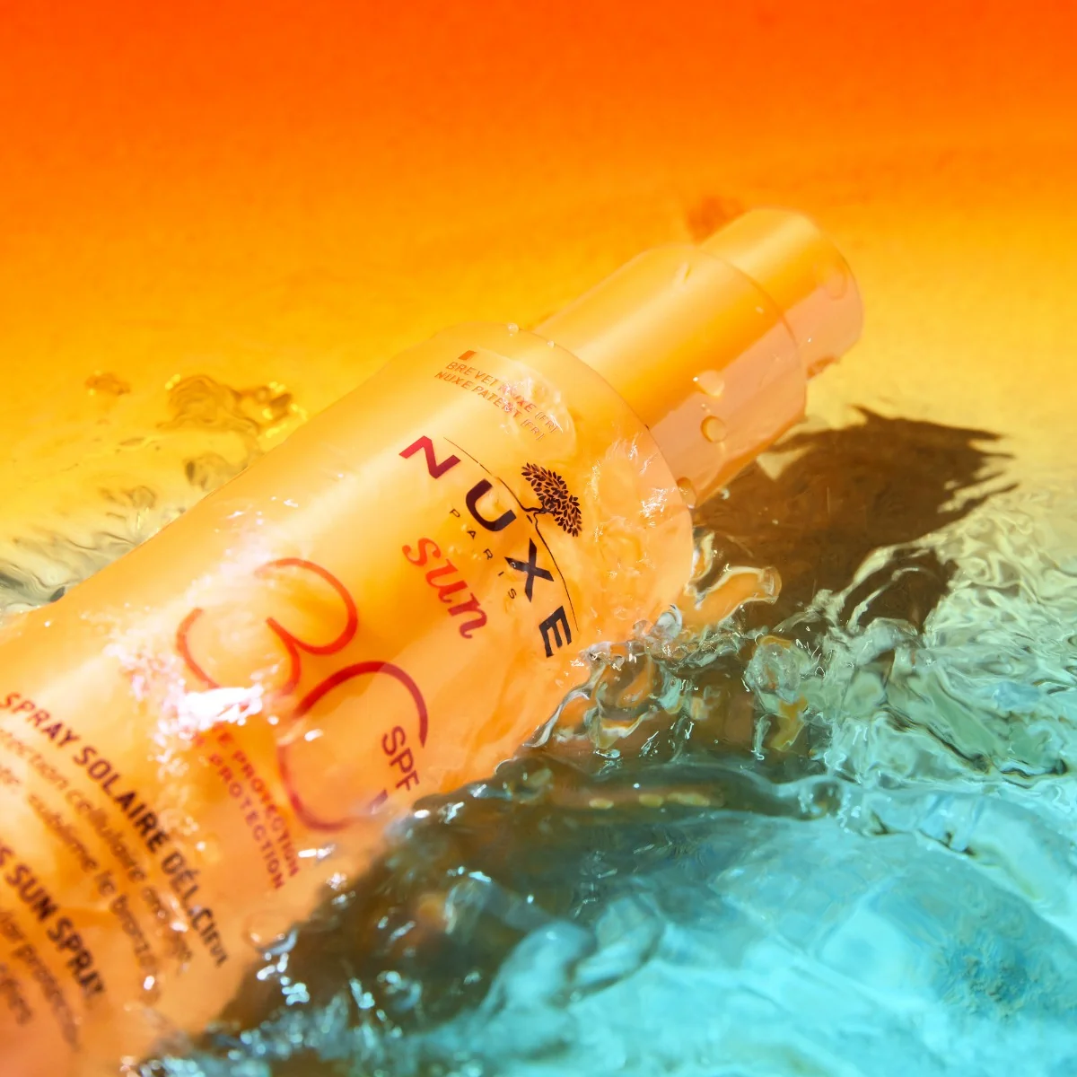 Nuxe Sun Jemný opalovací sprej na tvář a tělo SPF30 150 ml