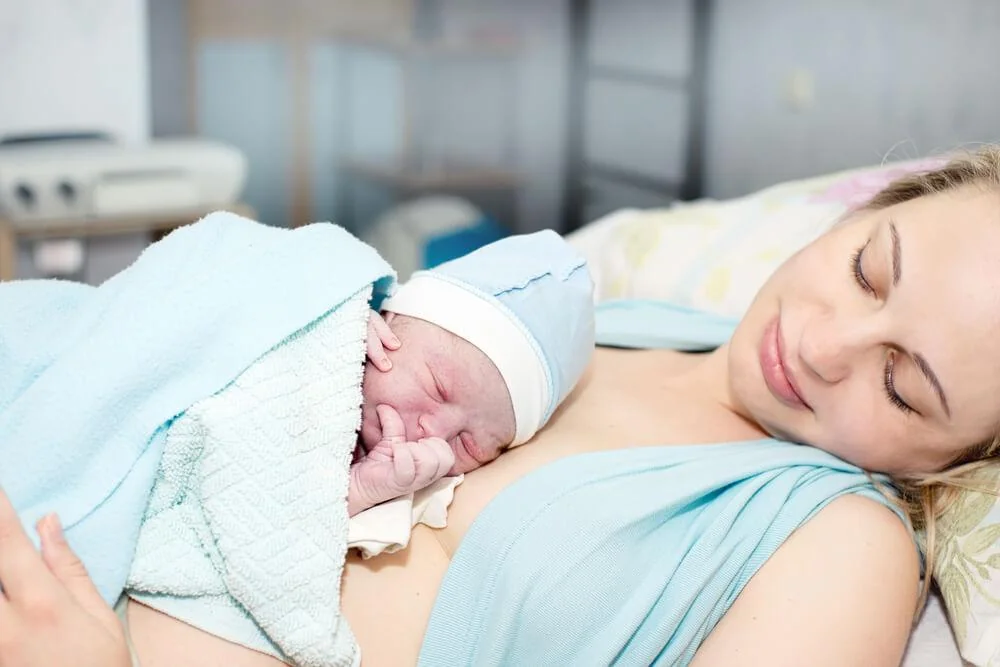 Co je APGAR skóre a jak snižuje poporodní úmrtnost?