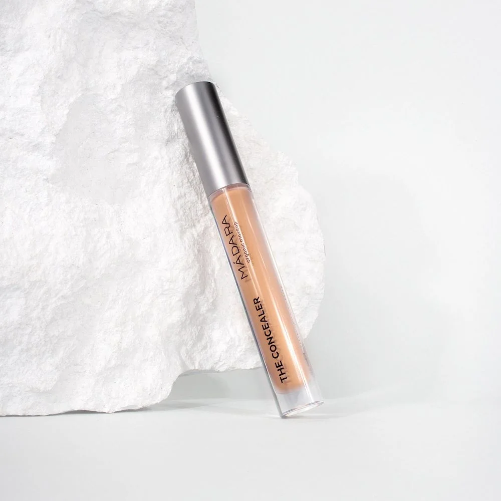 MÁDARA The Concealer Almond rozjasňující korektor 4 ml