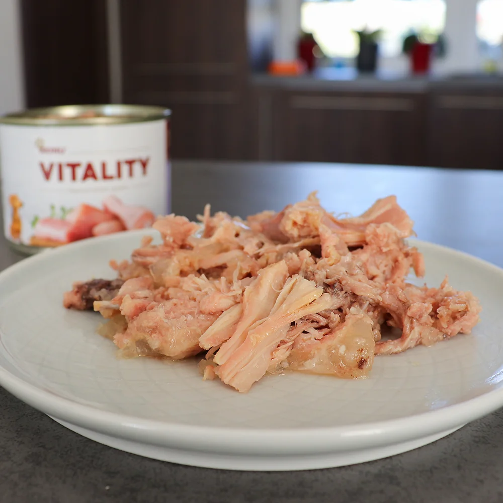 Akinu VITALITY Kuře jemně krájené konzerva pro psy 6 x 200 g