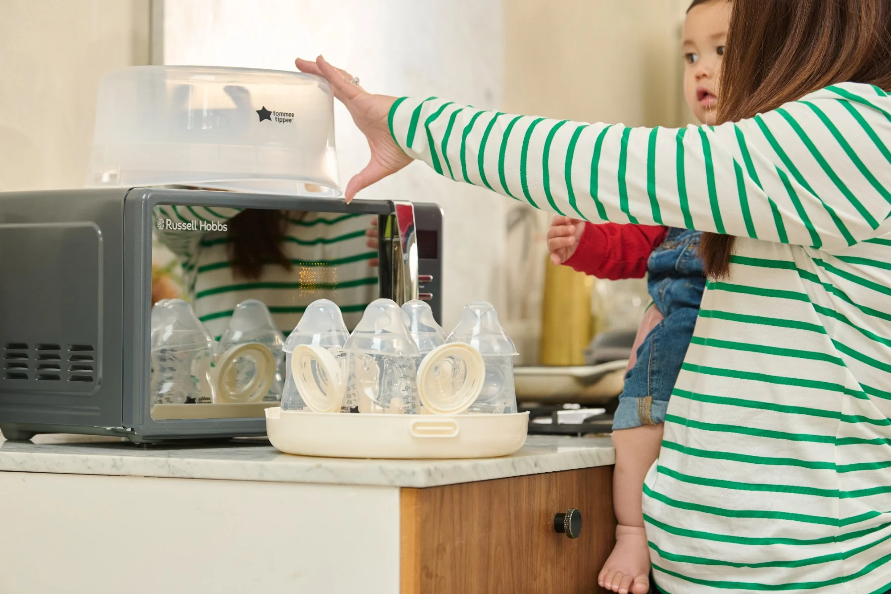 Tommee Tippee Parní Sterilizátor do mikrovlnné trouby