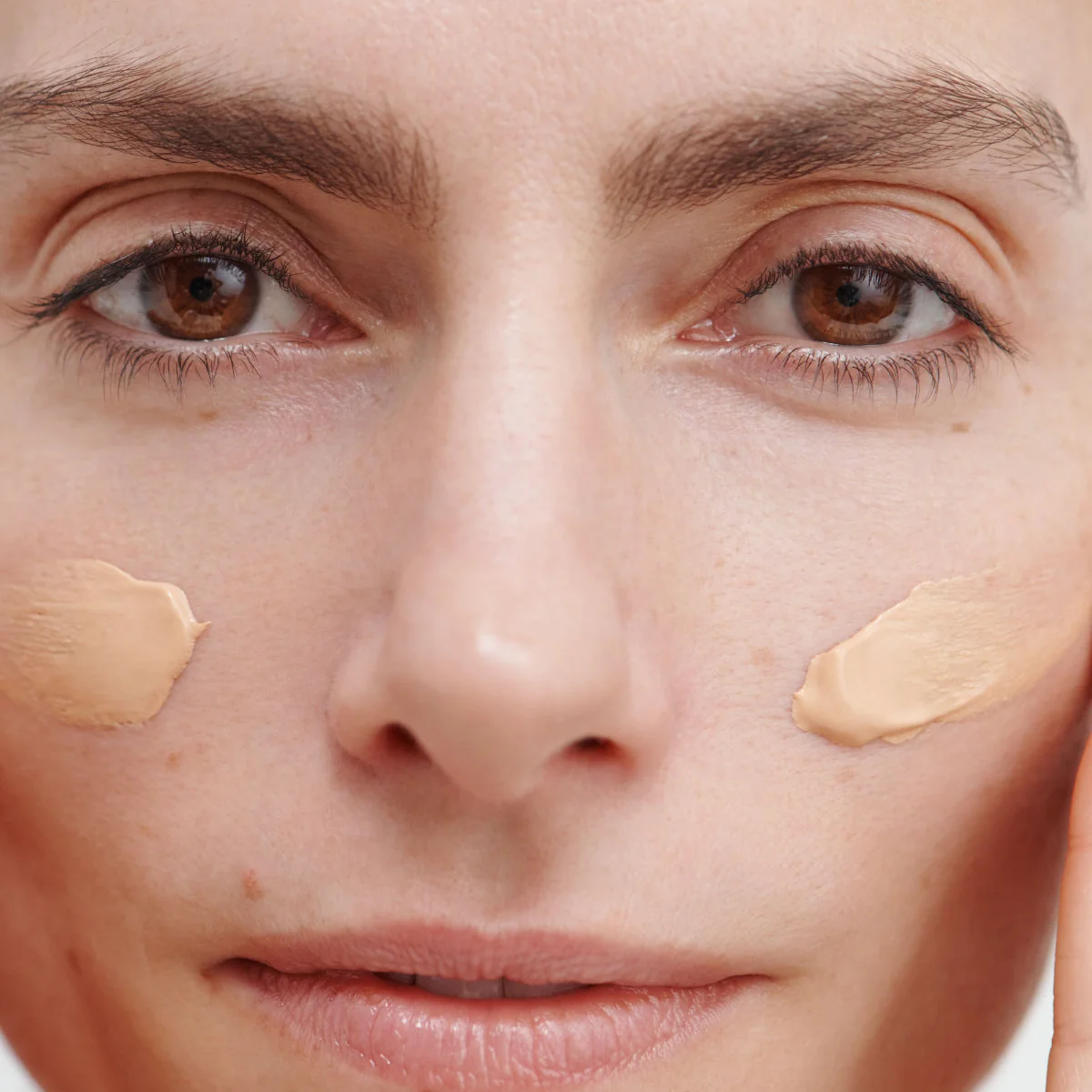 Dr.Hauschka Regenerační denní pleťový krém tónovací 40 ml