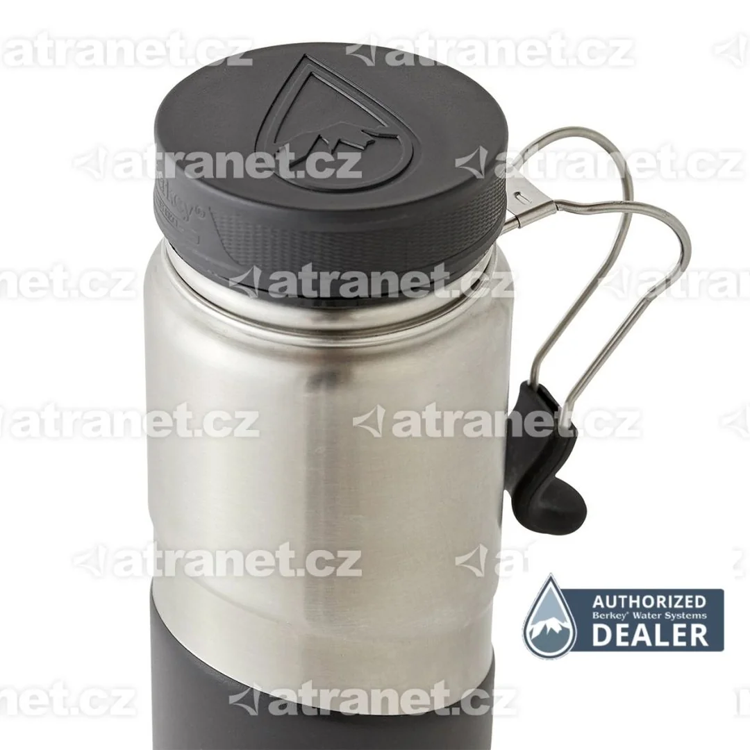 New Millennium Concepts Ltd. Berkey Termo nerez láhev Lookout 0,76 l černá