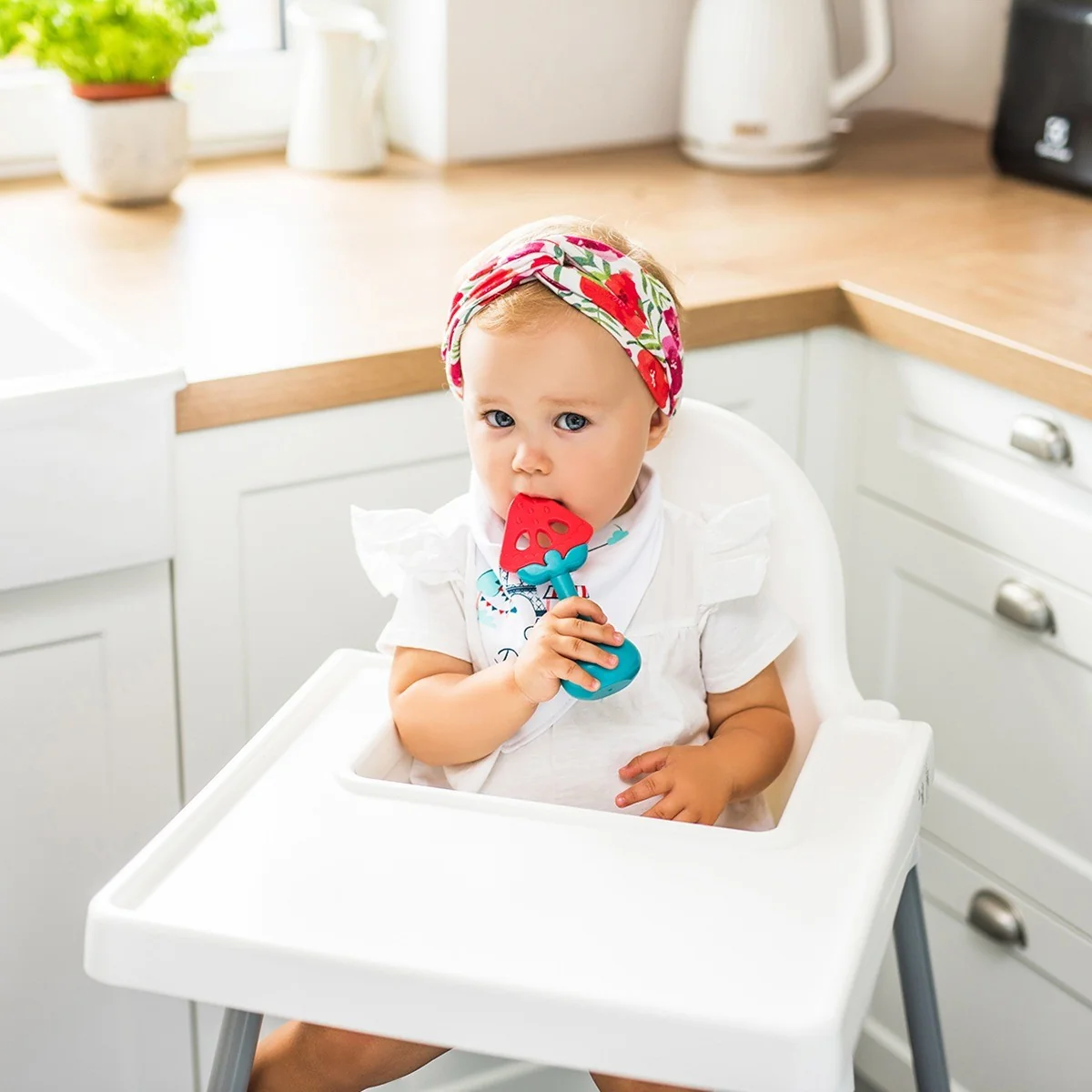 Babyono Edukační kousátko s chrastítkem - pomeranč, BabyOno