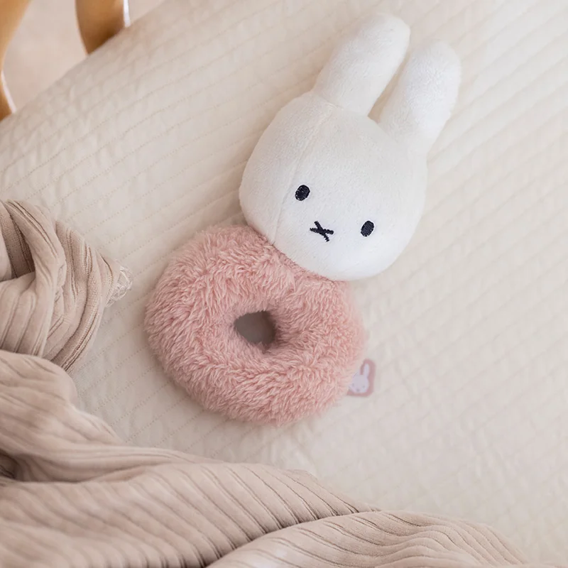 Little Dutch Chrastítko králíček Miffy Fluffy Pink