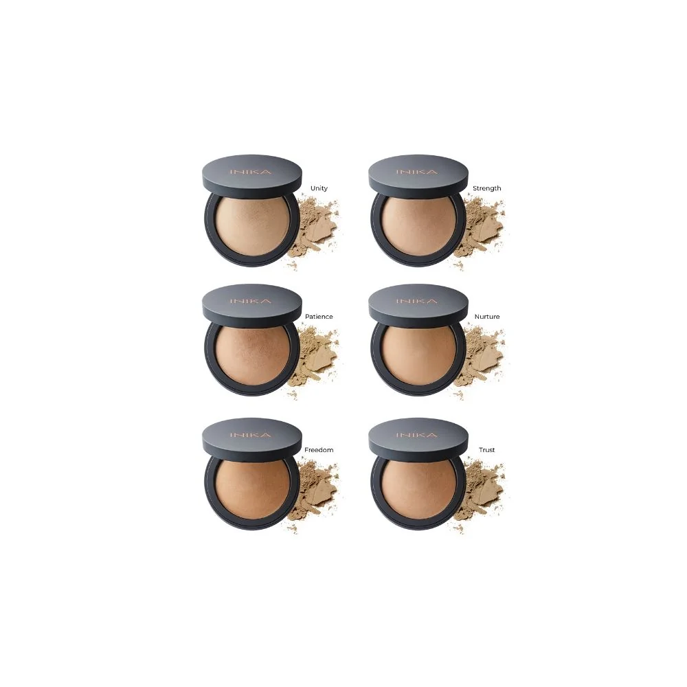Inika Organic Přírodní zapečený minerální pudrový make-up Strength 8 g