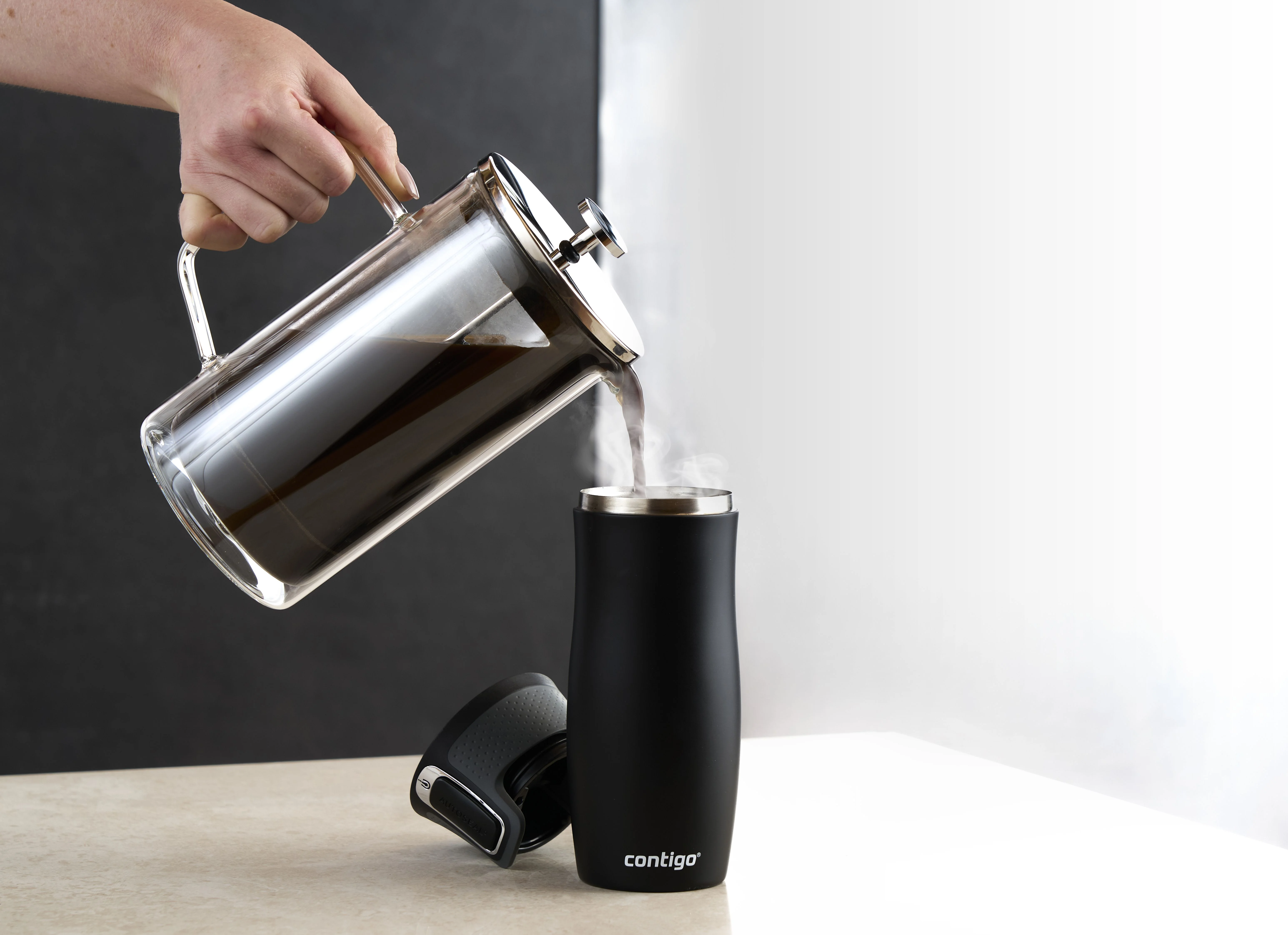 Contigo Termoláhev West Loop Matte Black černá 470 ml