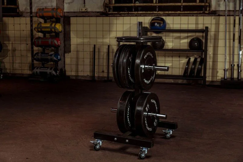 Tunturi Stojan na olympijské kotouče Bumper Plate na kolečkách
