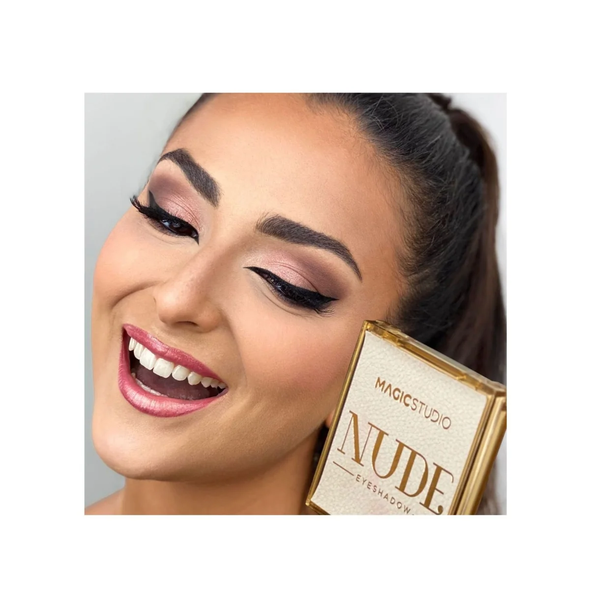 Magic Studio Nude Paletka 9 očních stínů