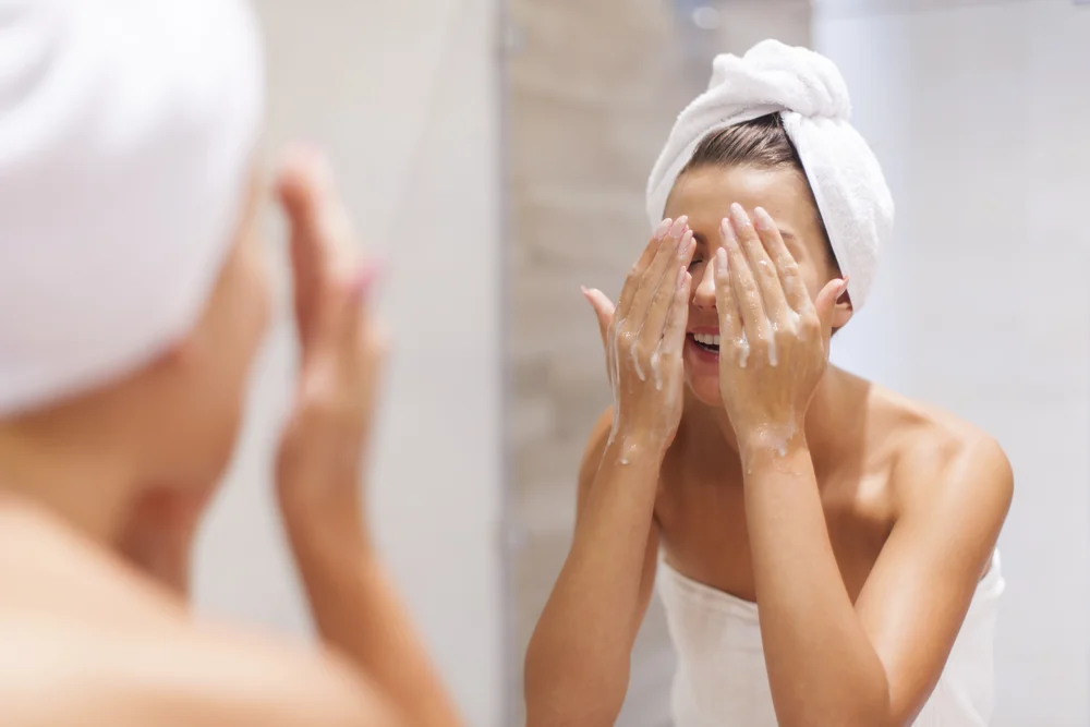 Při pravidelně prováděné exfoliaci uvidíte brzy viditelné výsledky na vaší pleti.