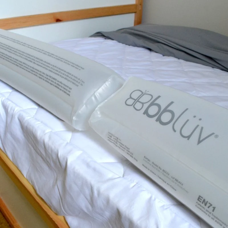 Bblüv nafukovací zábrana na postel Bümps