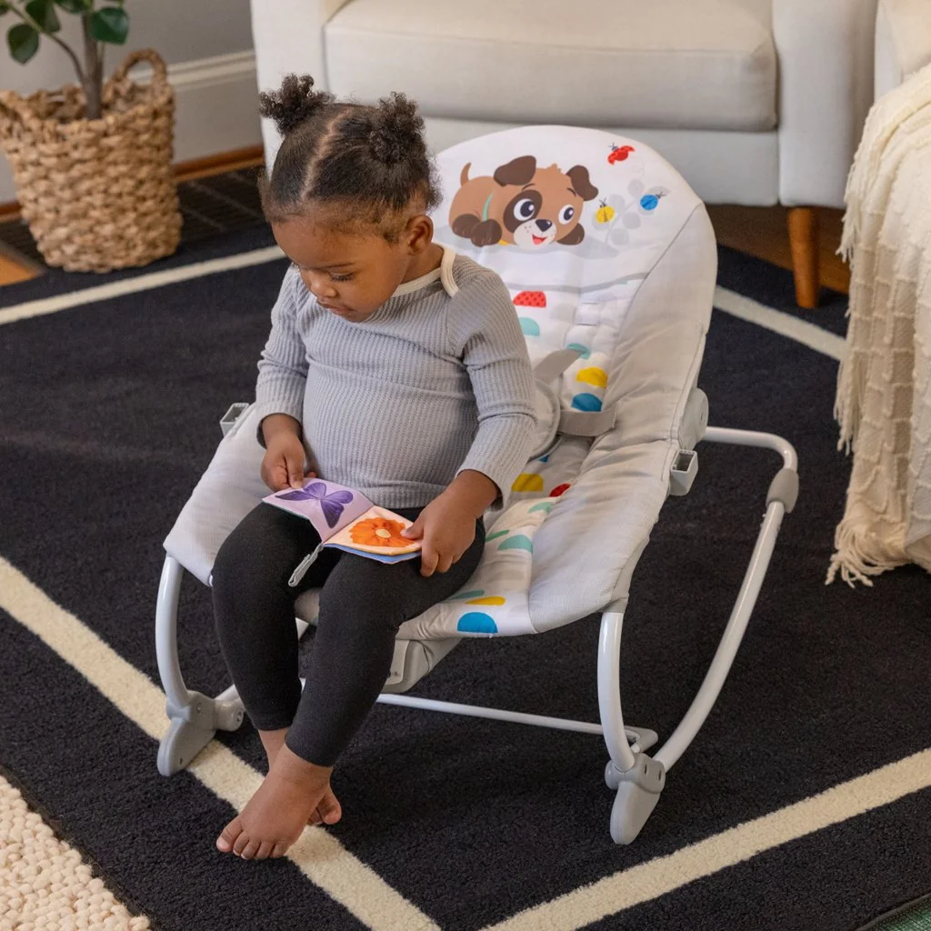 Baby Einstein Lehátko hudební vibrující Dean's Discovery Spot™ 0m+ do 9kg