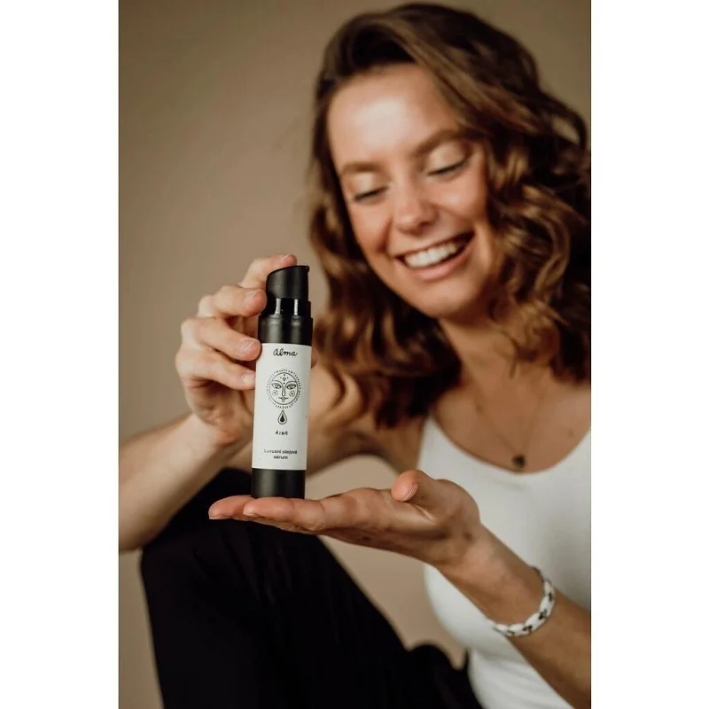 Alma Luxusní olejové sérum s Bakuchiolem, extraktem z akrtické řasy a Q10 Áine 50 ml