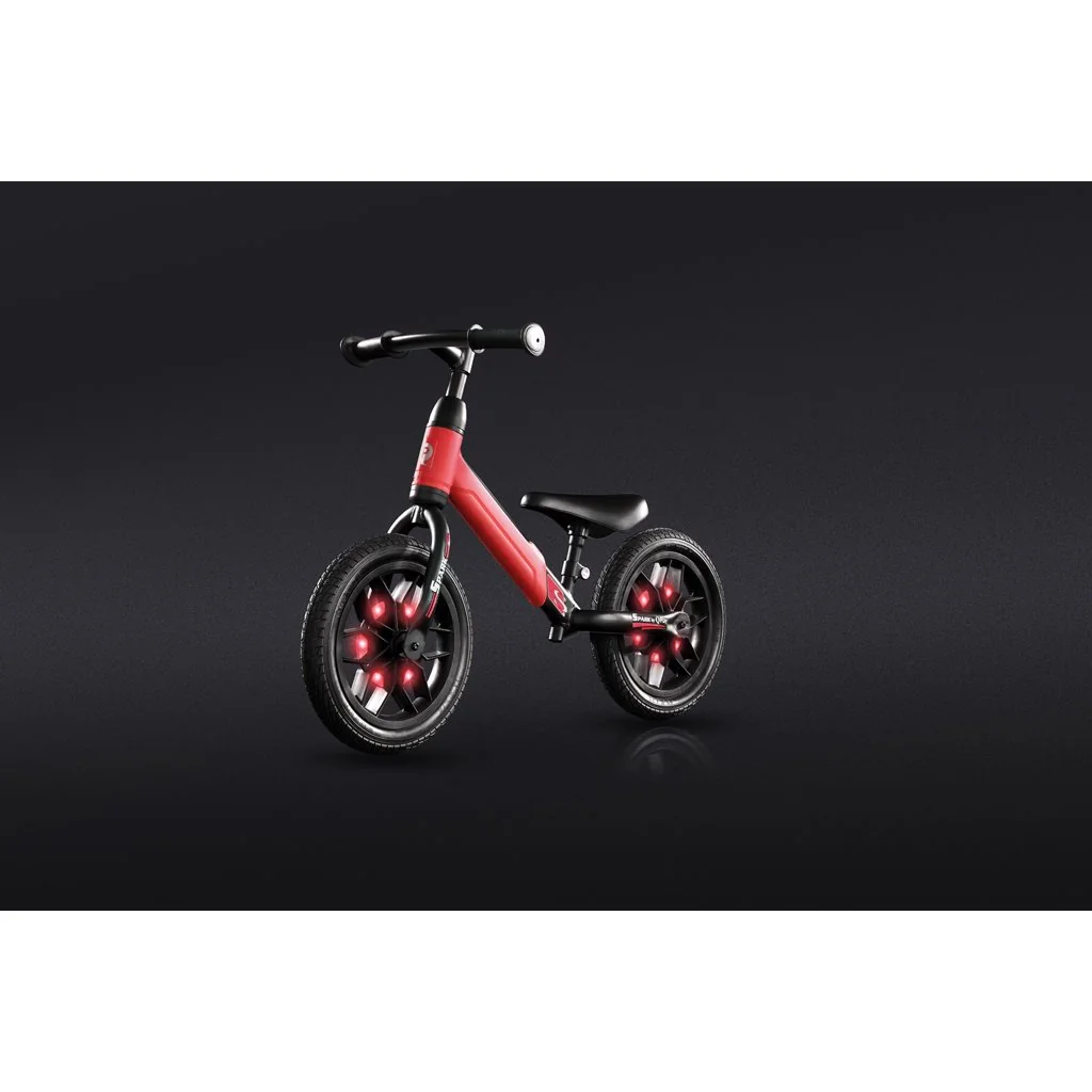 QPlay Odrážedlo Spark Red, věk 3 - 6 let, do 30 kg