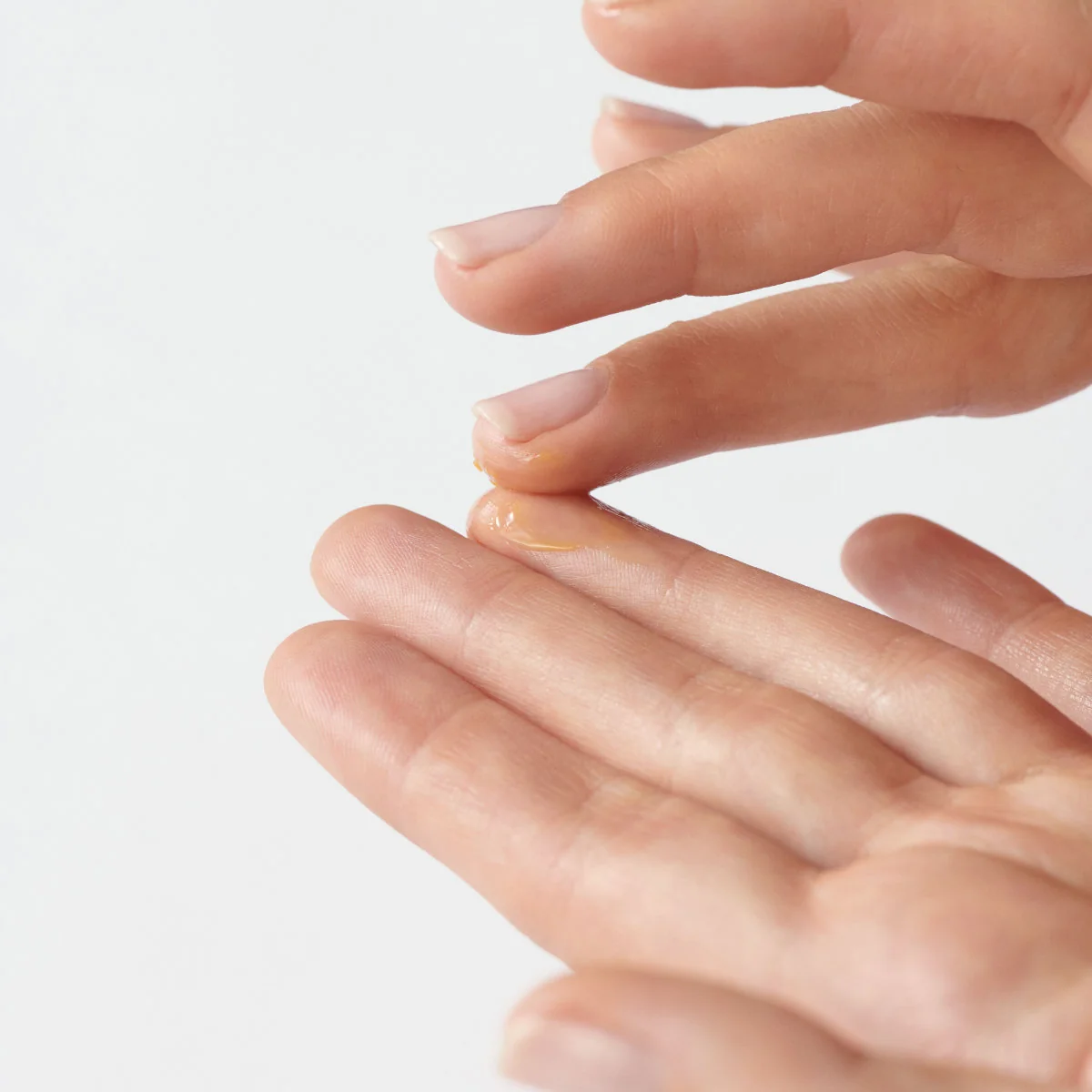 Dr.Hauschka Vyživující balzám na oční okolí 10 ml