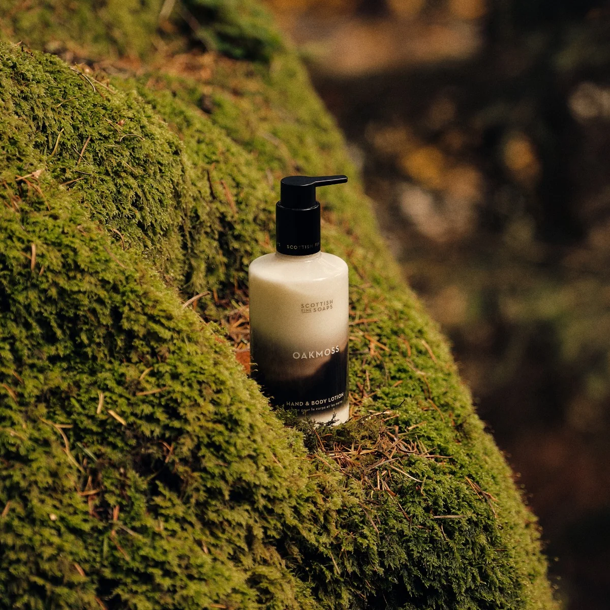 Scottish Fine Soaps Oakmoss Tělové mléko 300 ml