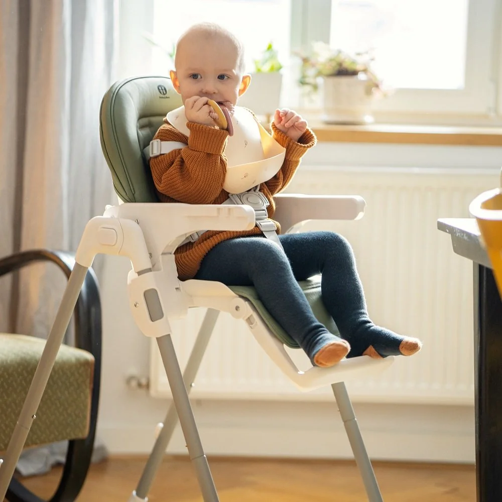 Petite&Mars Potah sedáku a podnos k dětské židličke Gusto Pastel Beige