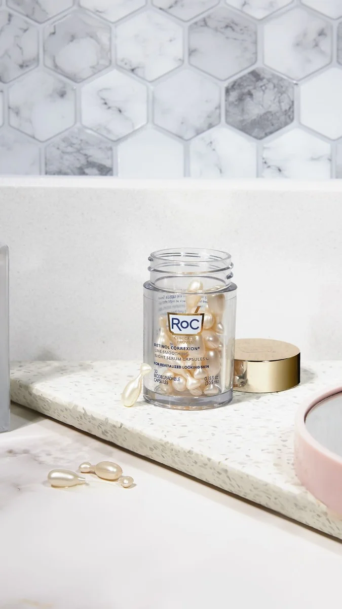 RoC Retinol Correxion Line Smoothing noční sérum 30 kapslí