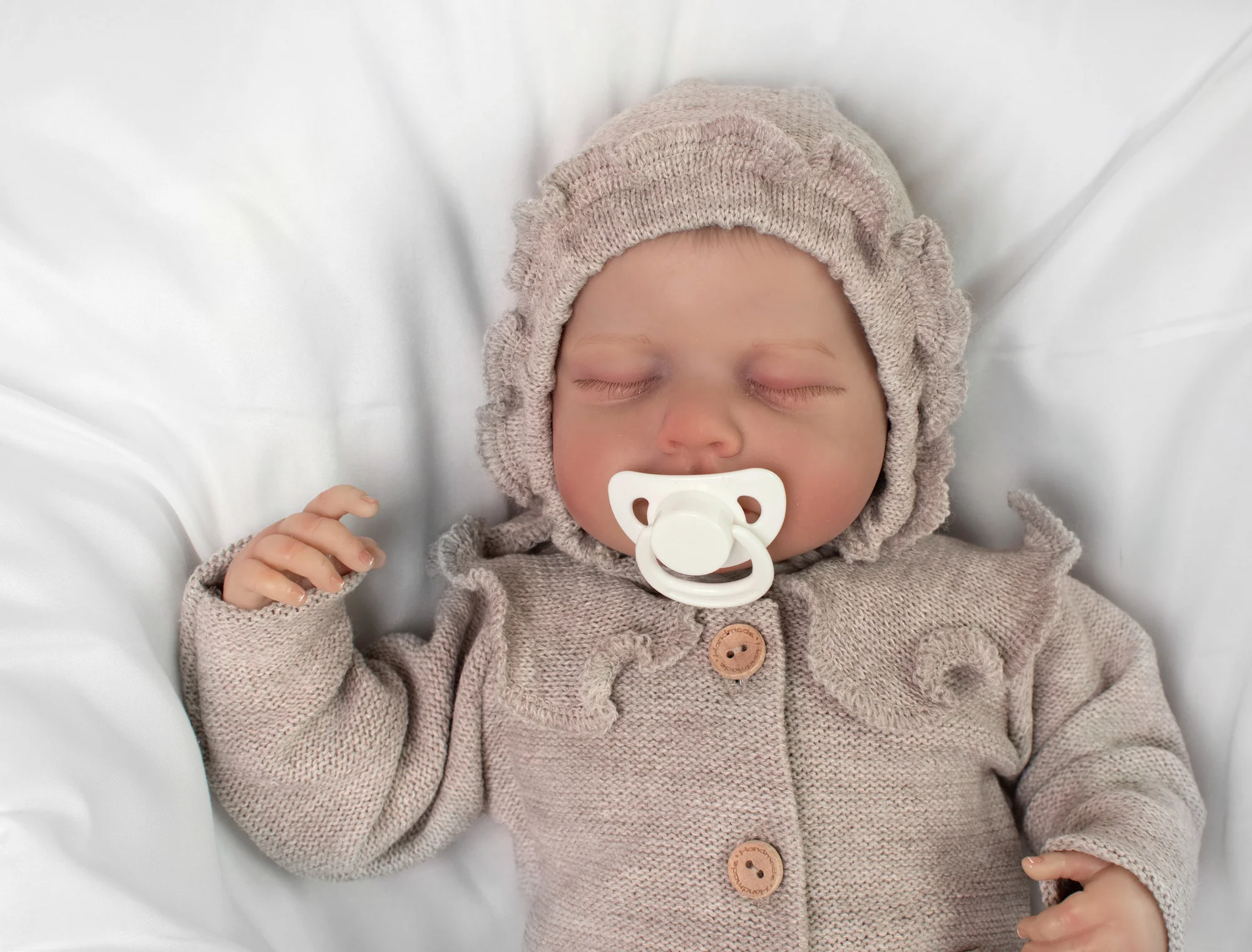 Baby Nellys Pletená čepička bonetka Girl, béžová