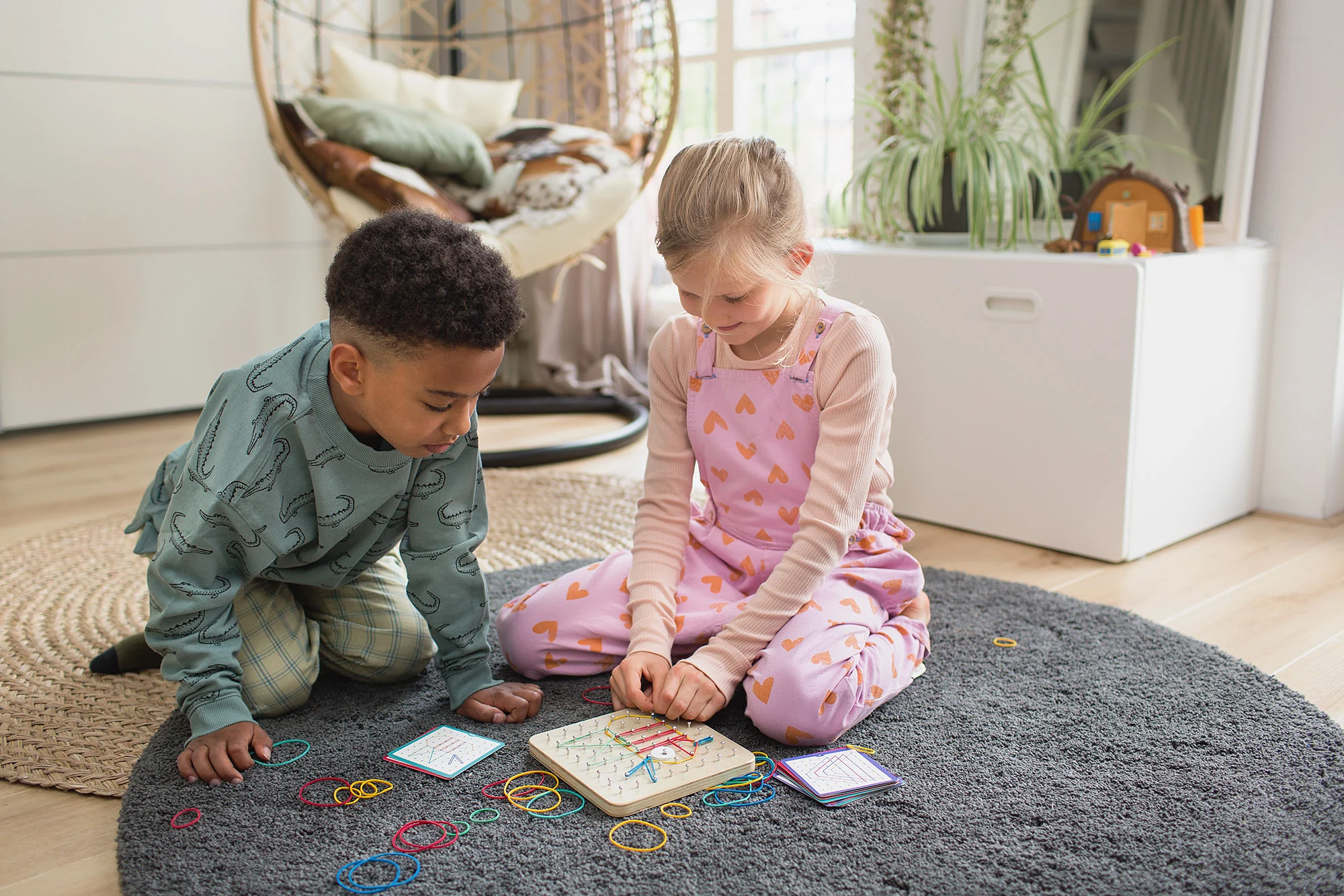 BS Toys Geoboard - motorická hra