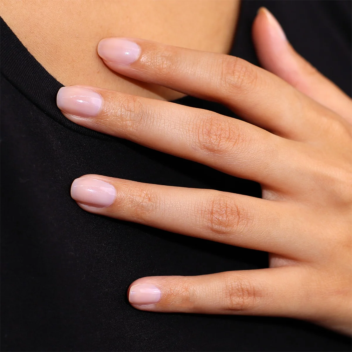 Londontown kur Illuminating Nail Concealer Pink výživný lak na nehty 12 ml