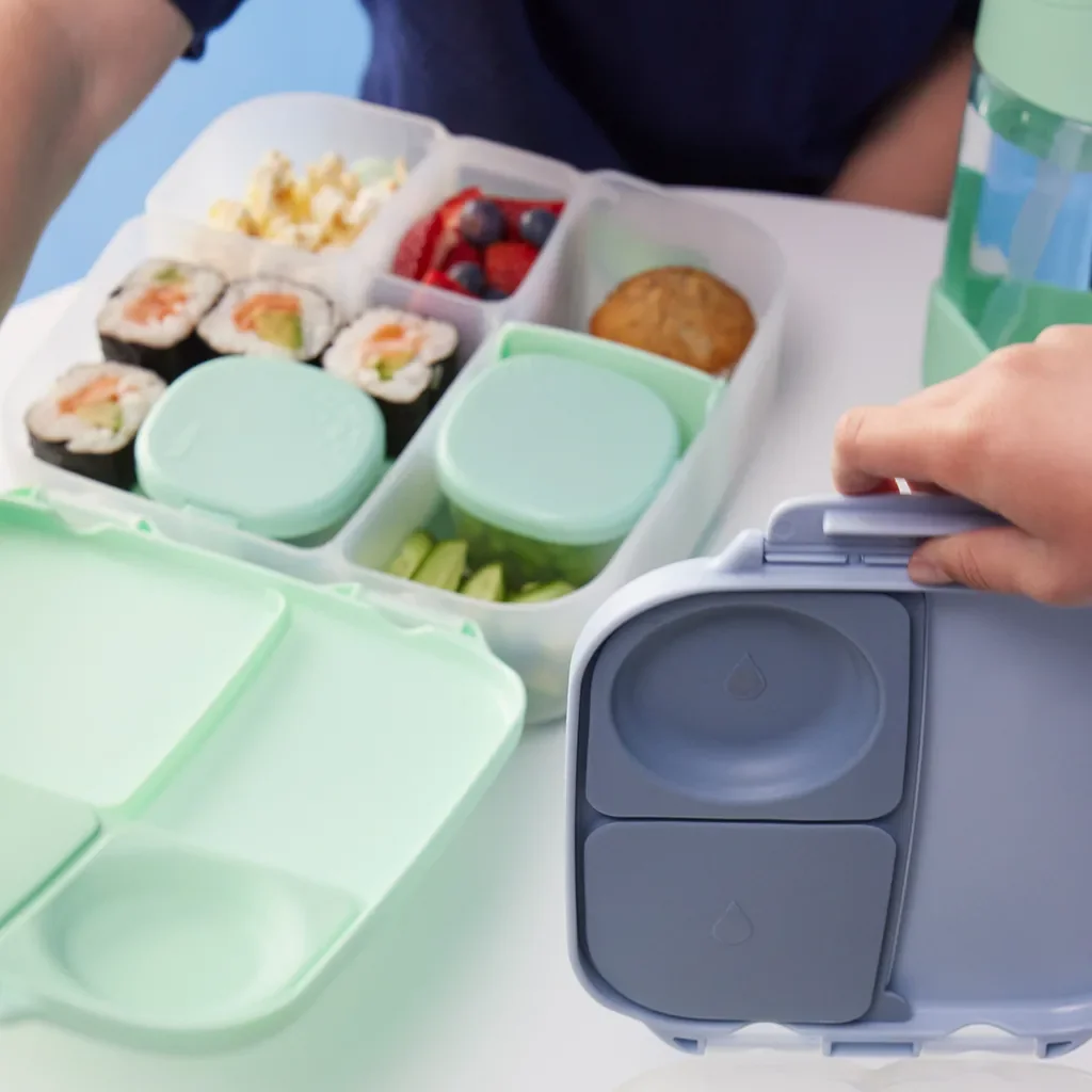 B.BOX Svačinový box střední + krabičky Snack tubs - set zelený