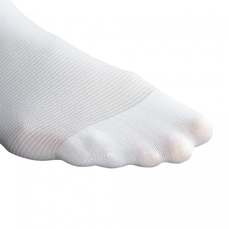 medi 18 stehenní punčochy vel. M–X bílé