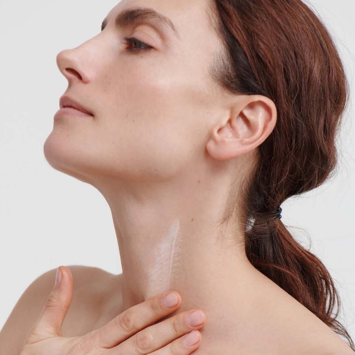 Dr.Hauschka Regenerační krém na krk a dekolt 40 ml