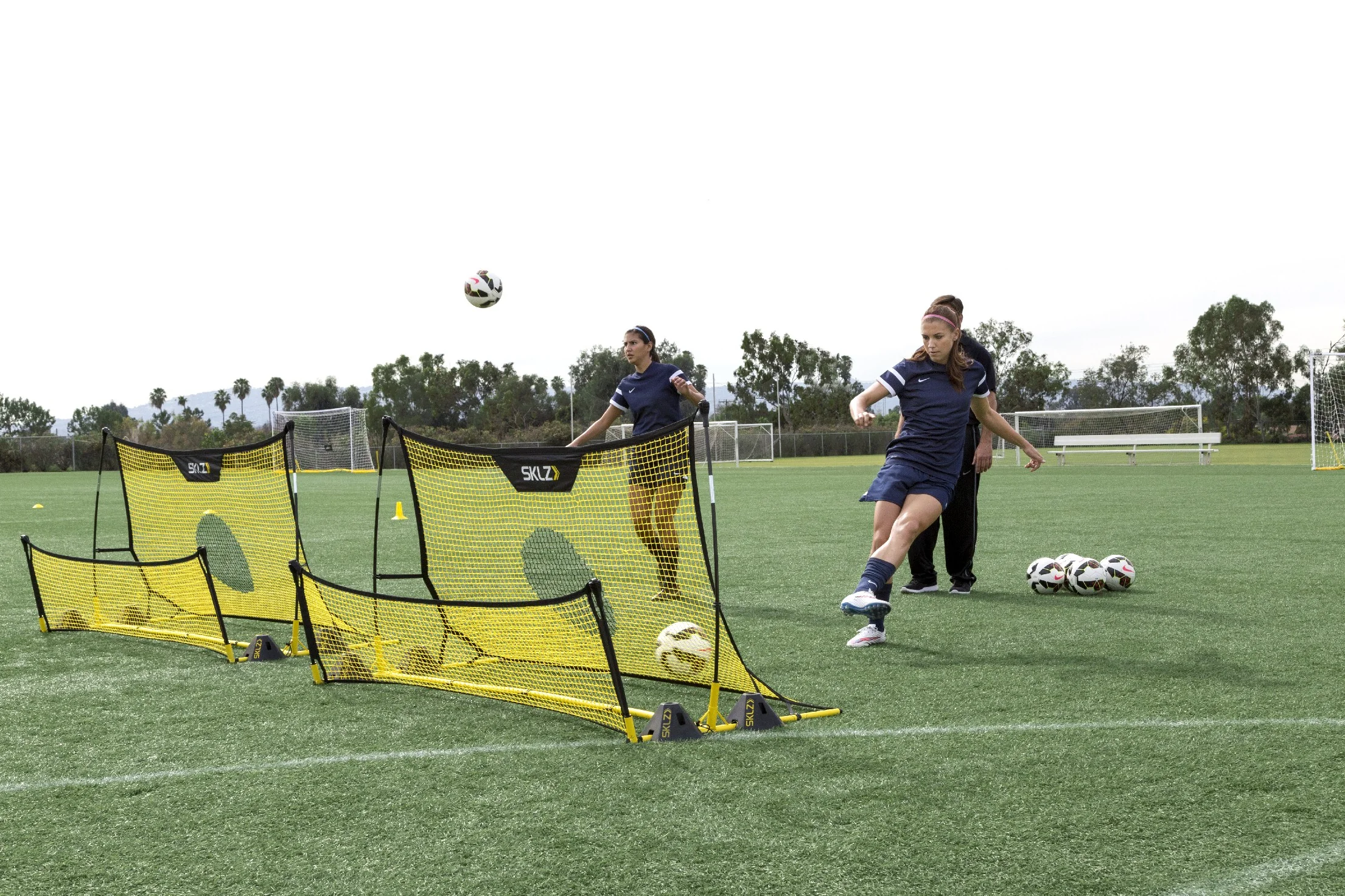 SKLZ Quickster Soccer Trainer, fotbalový nahrávací asistent