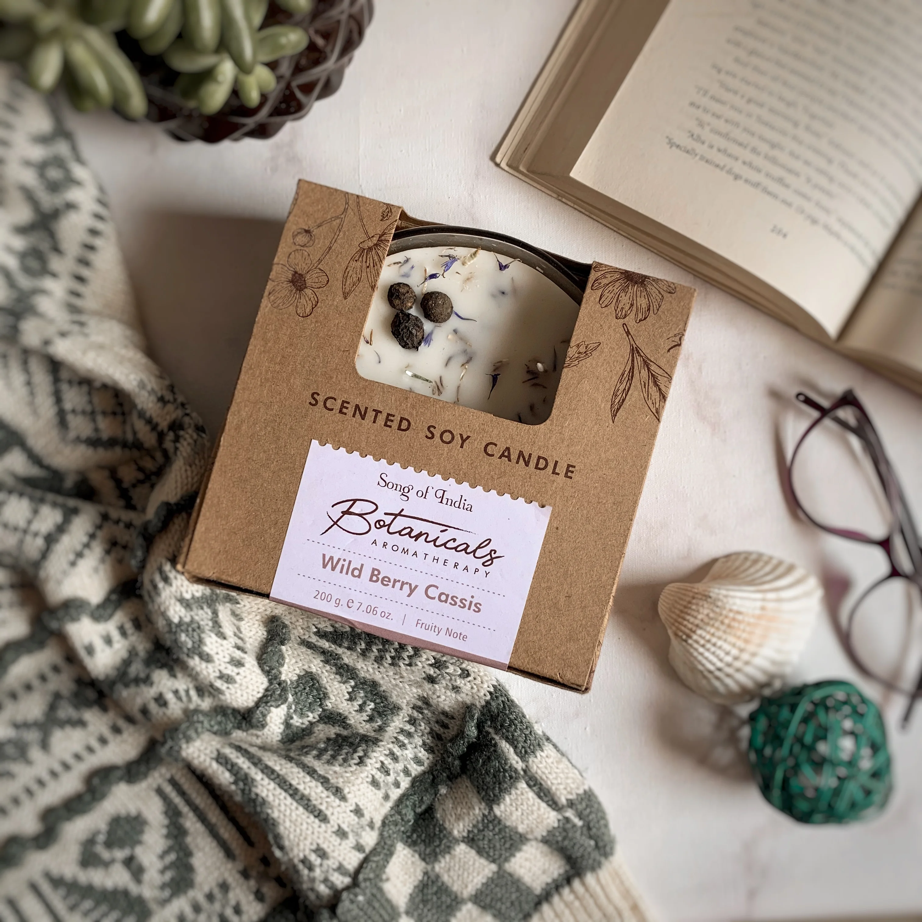 Song of India Vonná svíčka Botanicals - Wild Berry Cassis 200 g