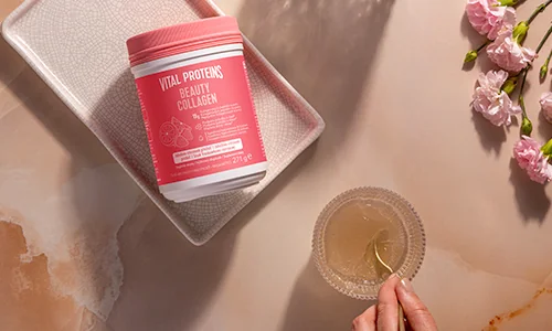 Vital Proteins Beauty Collagen 271 g jahoda-citron Vital Proteins Beauty Collagen 271 g jahoda-citron