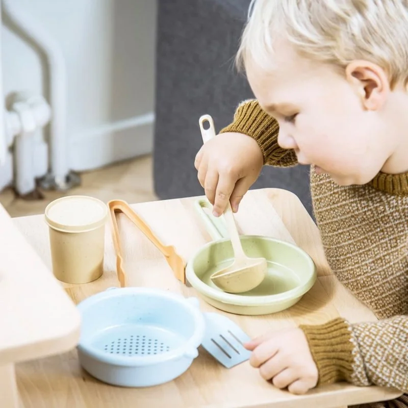 DANTOY bIOplastic kuchyňský set 12ks 24m+