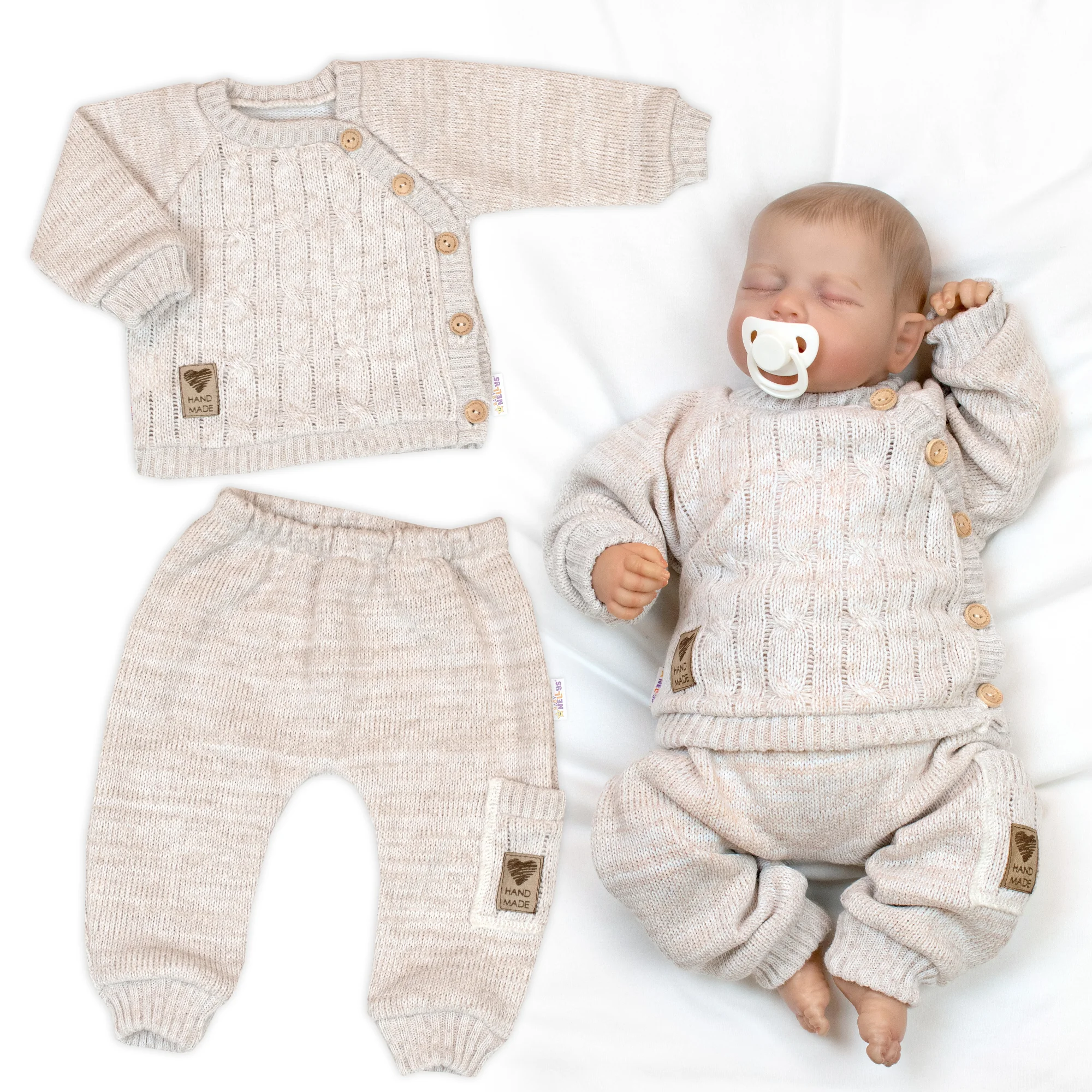Baby Nellys Pletený svetřík a kalhoty s kapsou Hand Made 2D, Nature, Vel. 74
