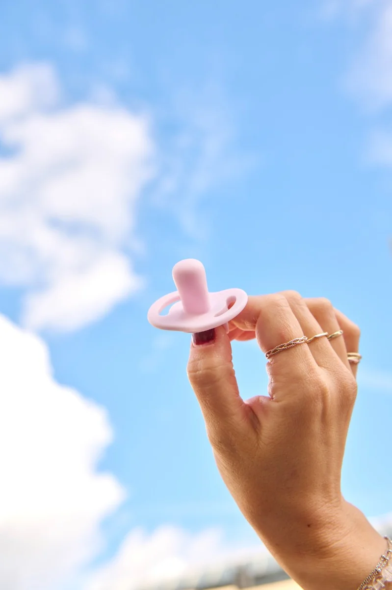 Tommee Tippee Silikonový Dudlík Ultralight Girl 6–18m 4 ks
