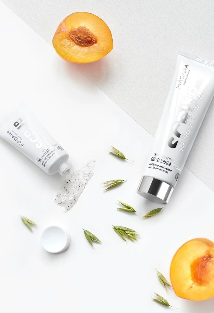 MÁDARA EXFOLIATING OIL-TO-MILK SCRUB hydrofilní olejový peeling 60 ml