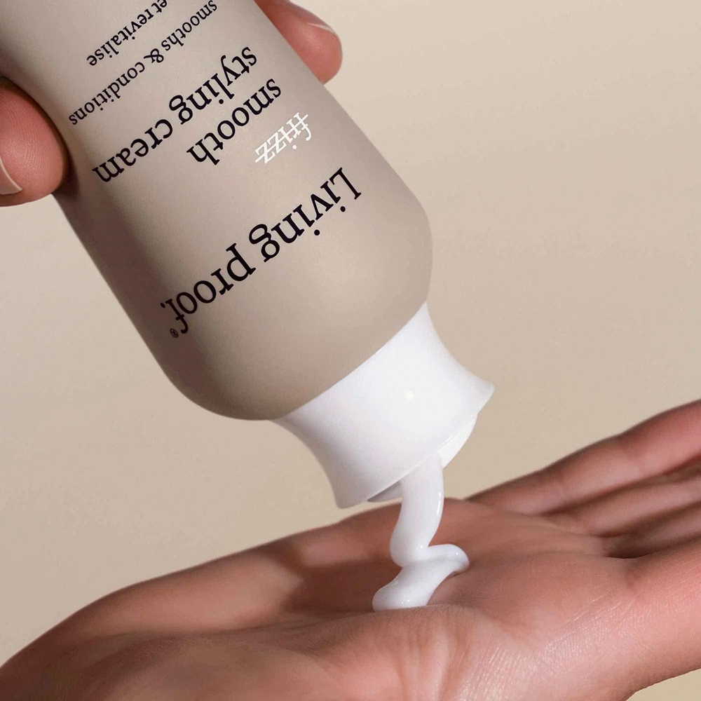 Living Proof No Frizz Smooth stylingový krém 236 ml