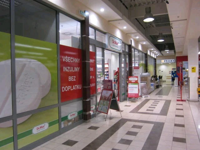 Chebská 2934, Aš (Tesco)
